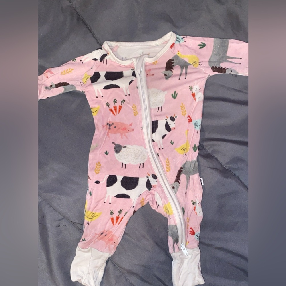 pink little sleepies preemie size footie sleeper